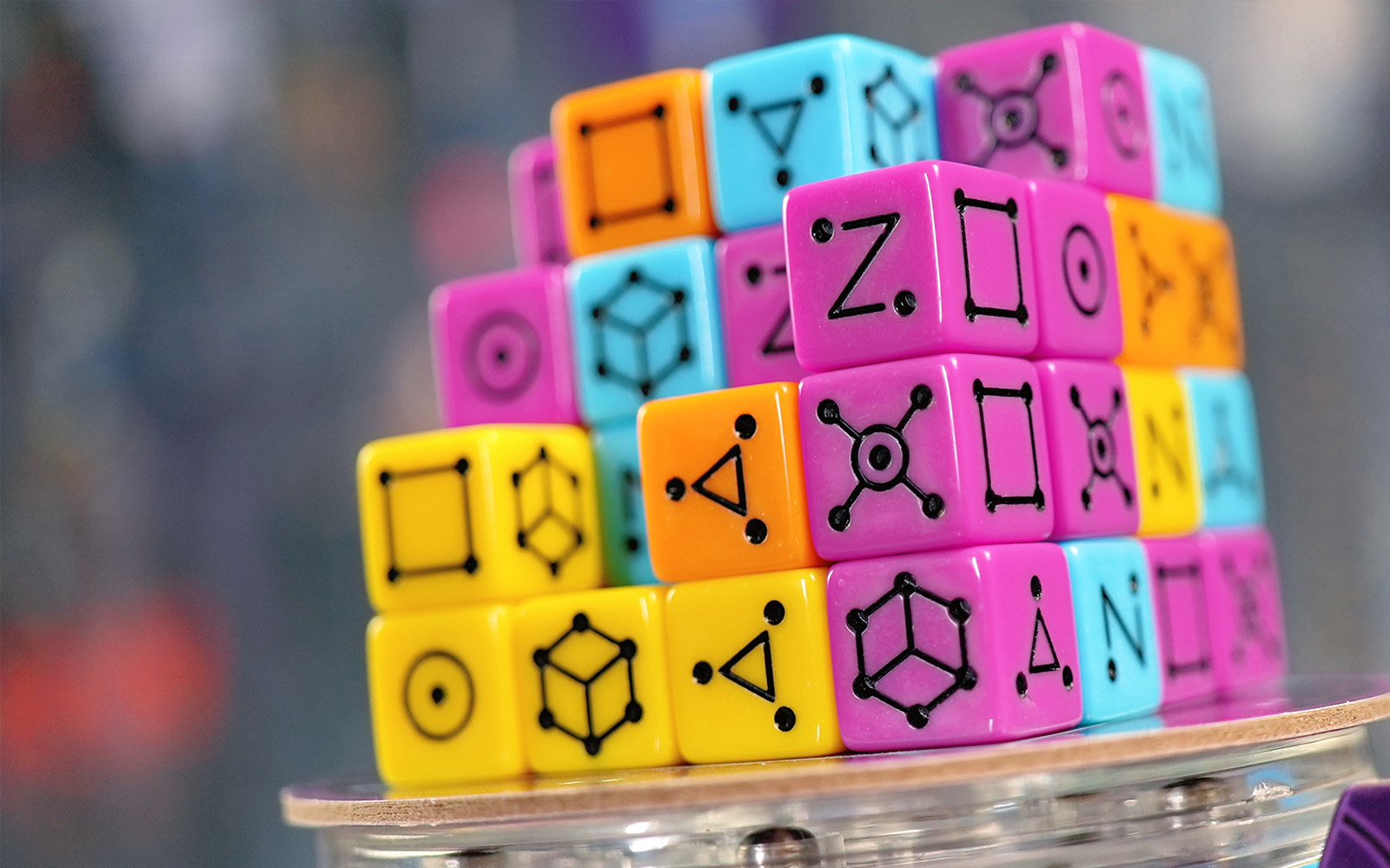 Tesseract 游戏内容展示